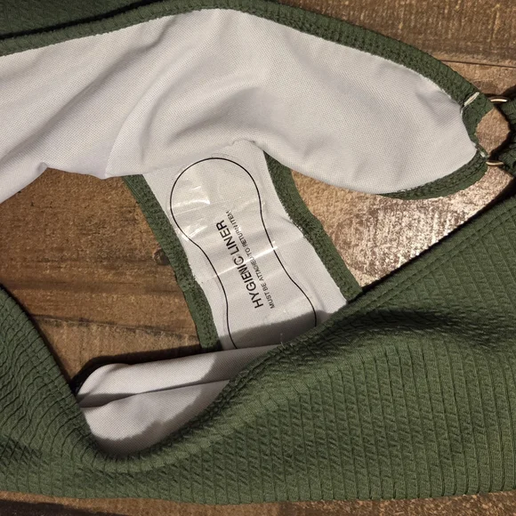 Green Ribbed Bikini Set - Picture 6 of 8